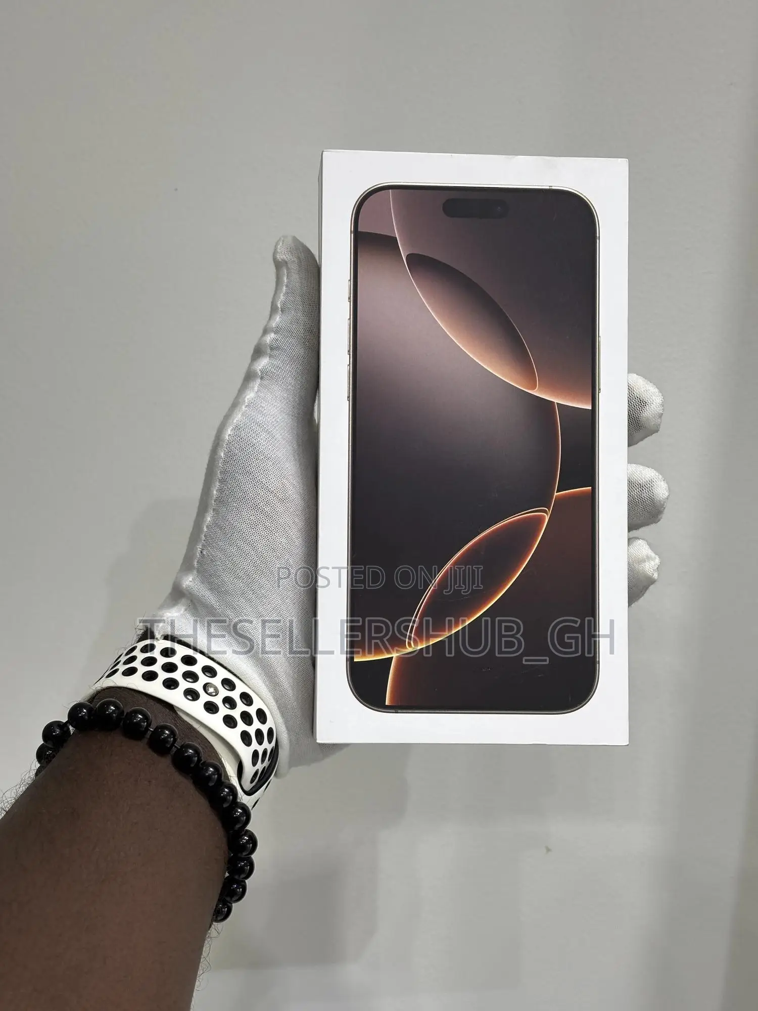 New Apple iPhone 16 Pro Max 256 GB Gold