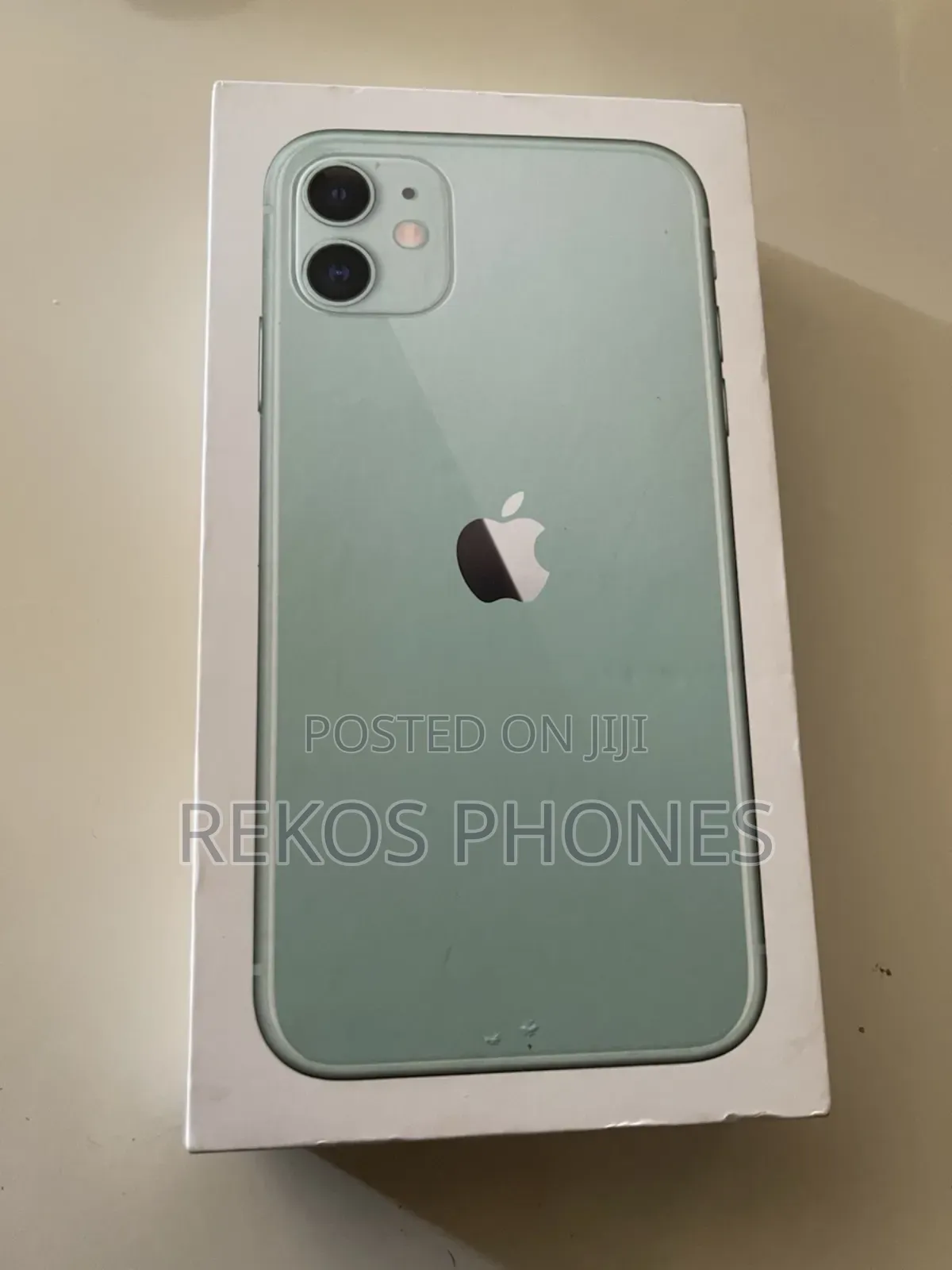 New Apple iPhone 11 128 GB Green