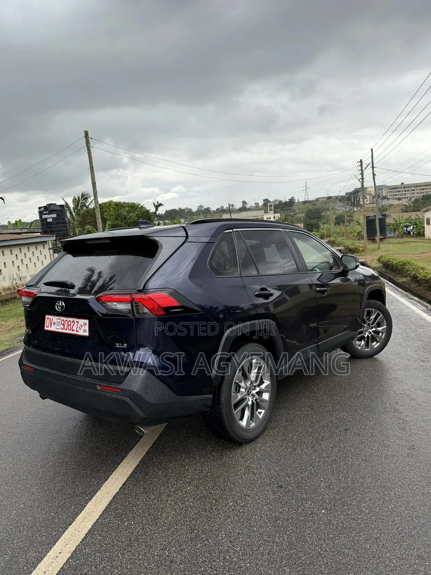 Toyota RAV4 XLE Premium AWD 2020 Blue