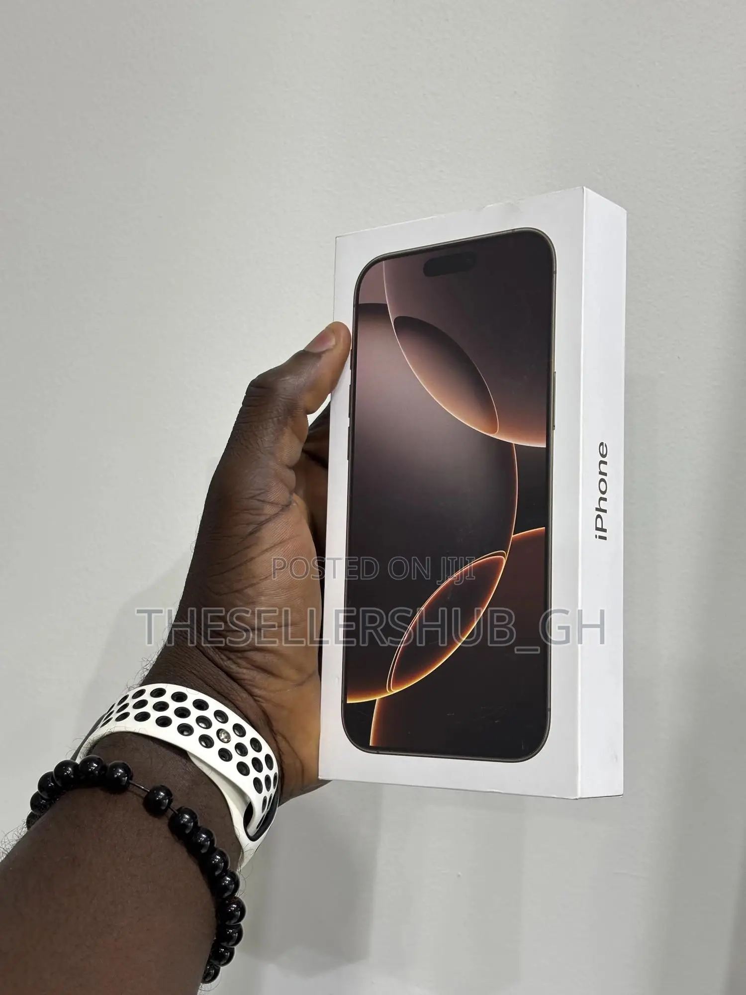 New Apple iPhone 16 Pro 128 GB Gold