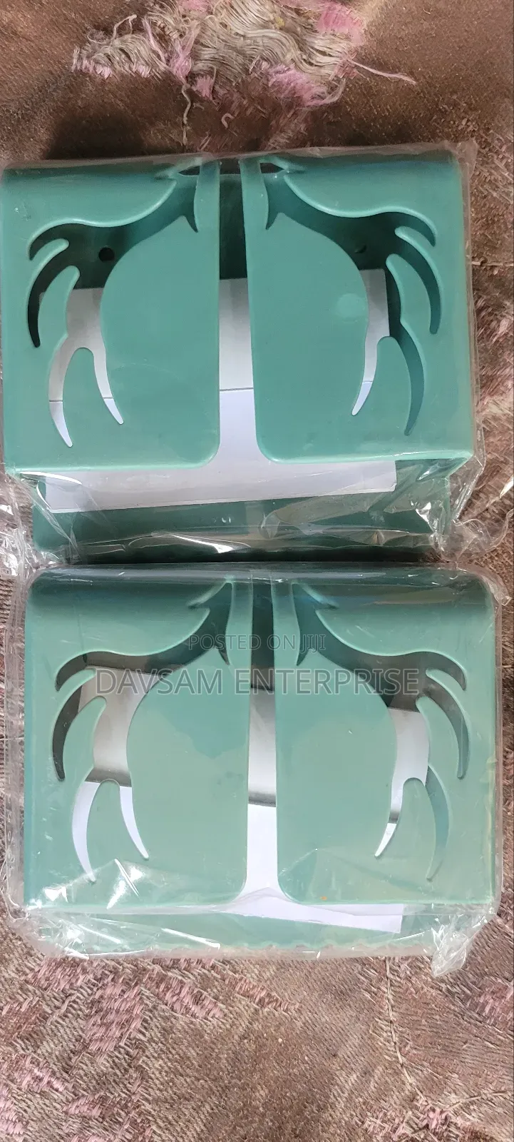 Remote and Phones Holders