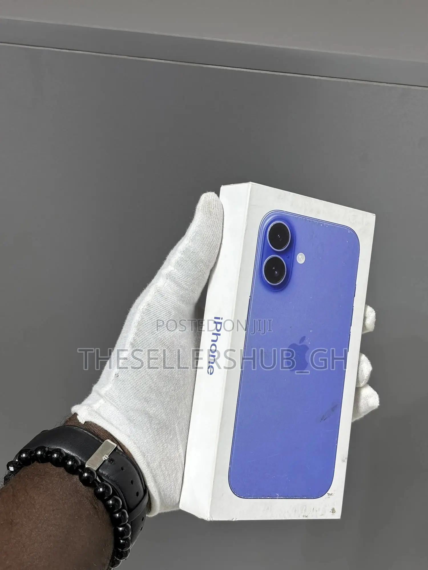 New Apple iPhone 16 256 GB Blue