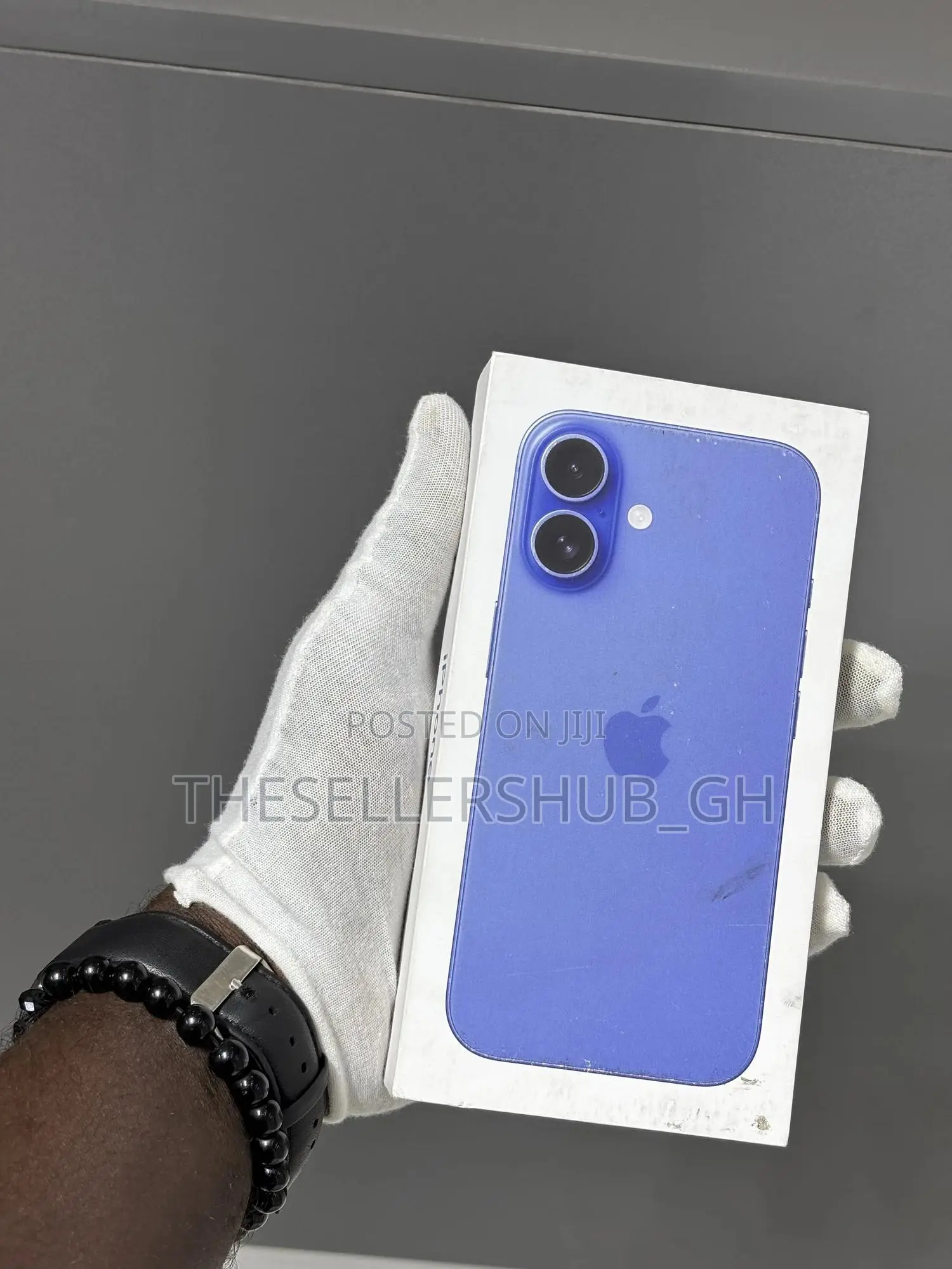 New Apple iPhone 16 256 GB Blue