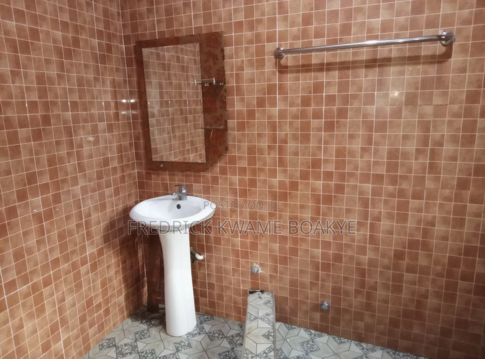 2bdrm Apartment in Brother K Estate, Kumasi Metropolitan for rent