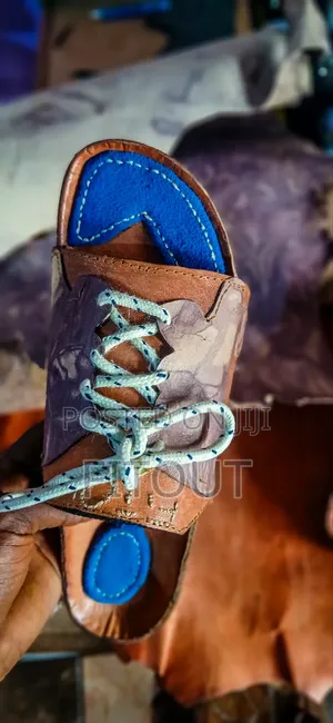 Fitout Leather Slippers