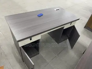 Office Desk (Wooden)