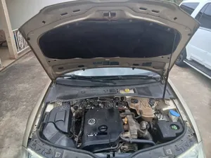 Volkswagen Passat 1.8 T 2004 Gold