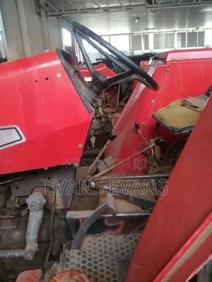 Massey Ferguson 277 Tractor