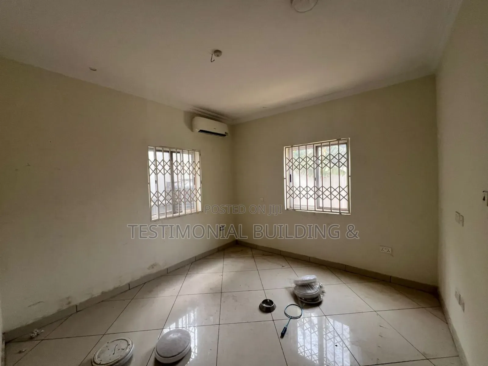4bdrm House in Testimonial Building, Sakumono for sale