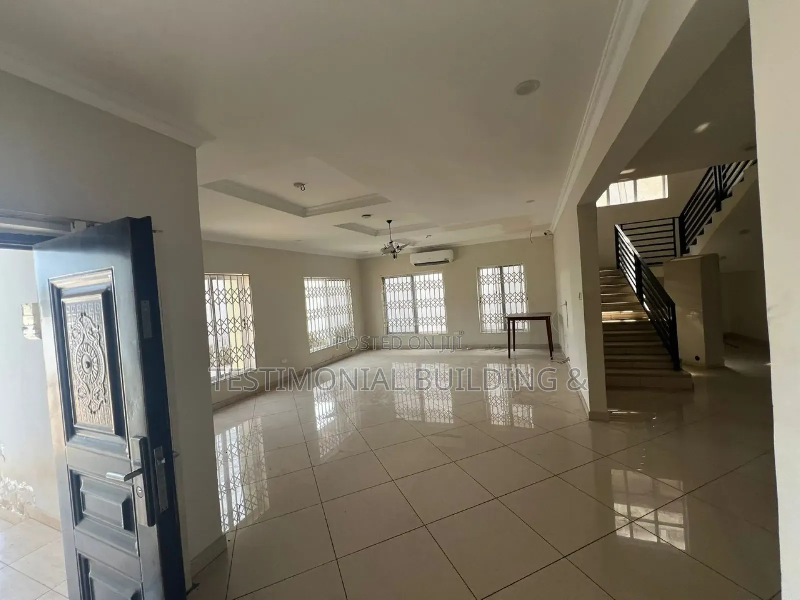 4bdrm House in Testimonial Building, Sakumono for sale