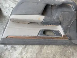 Front Right Door Trim Panel 2017 Honda Cr-v