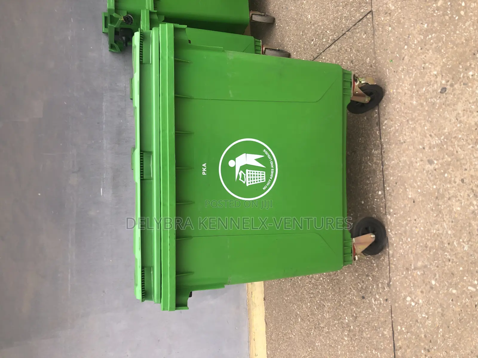 1100l Dust Bin