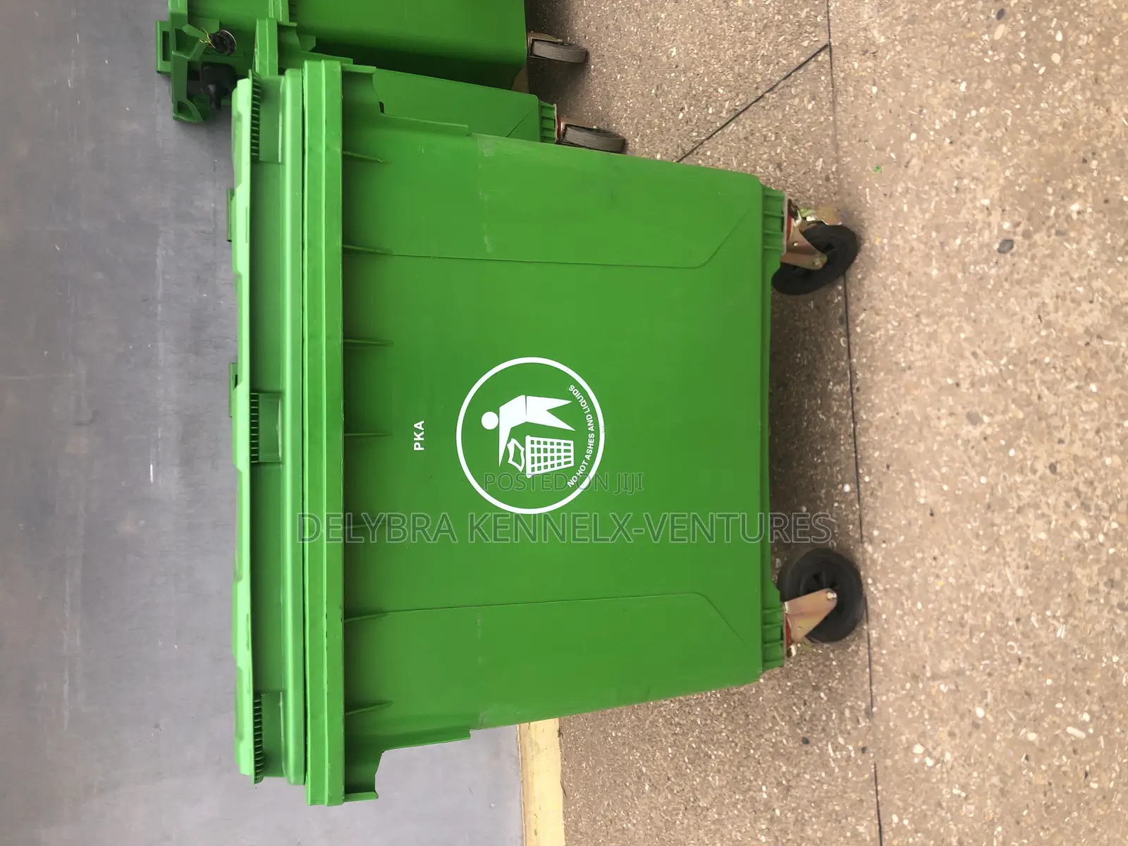 1100l Dust Bin