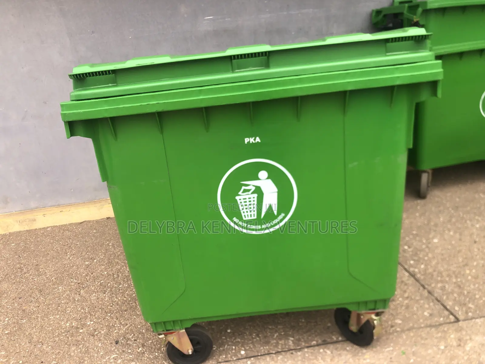 1100l Dust Bin