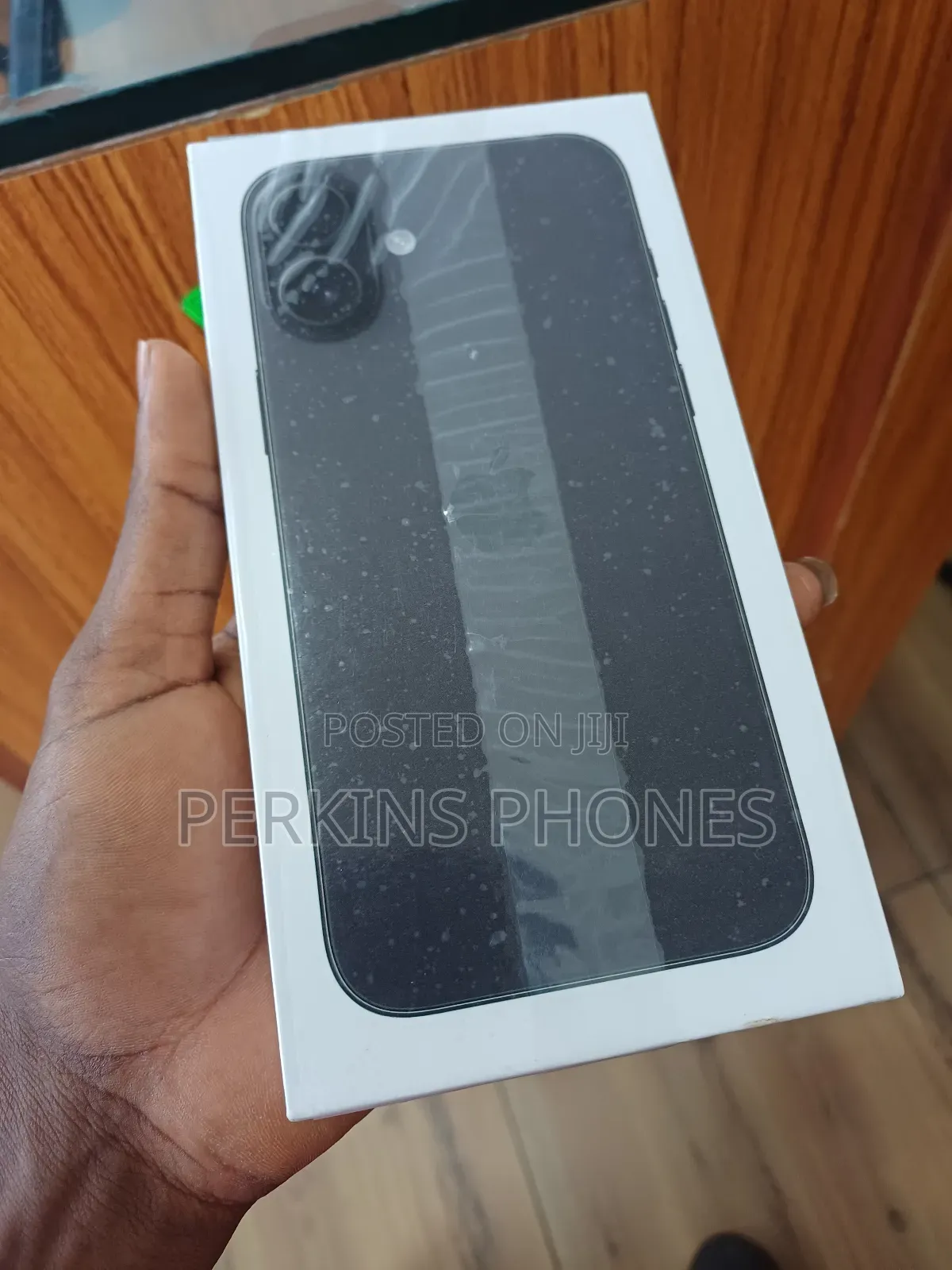 New Apple iPhone 16 128 GB Black