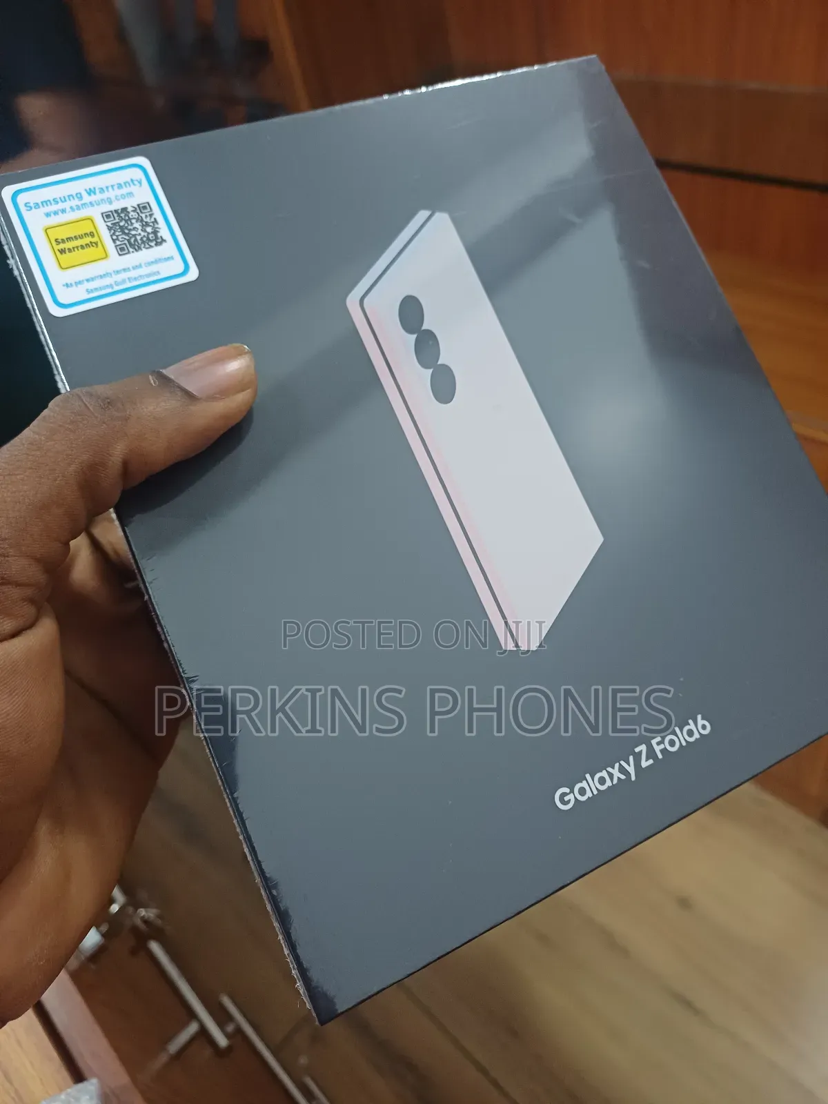 New Samsung Galaxy Z Fold6 256 GB Gold