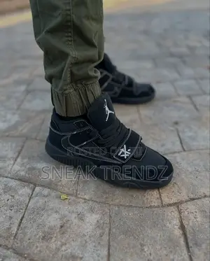 Jordan X Travis Scott Jump Man Black