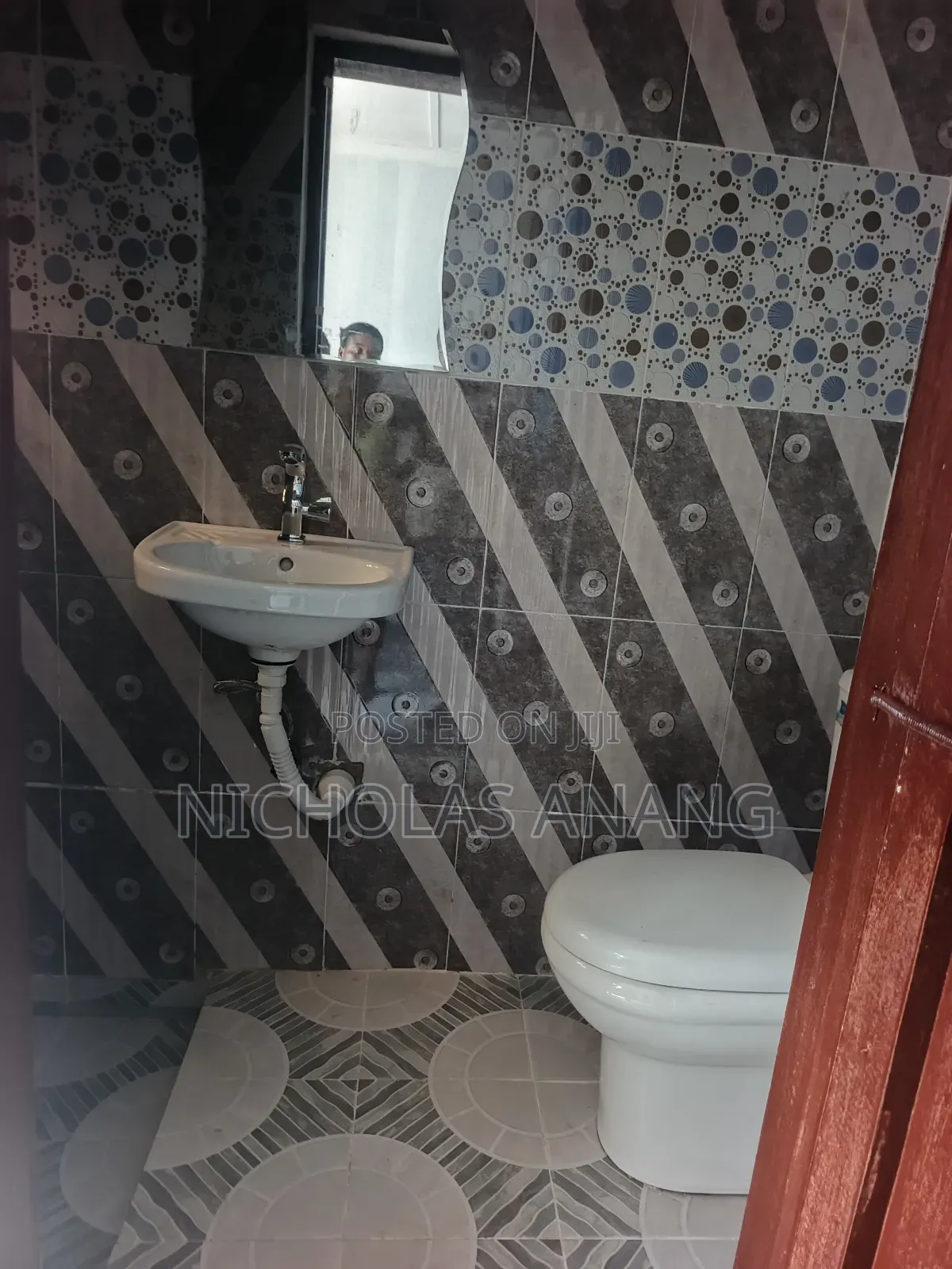 1bdrm Apartment in The Dorns Properties, New Town for rent