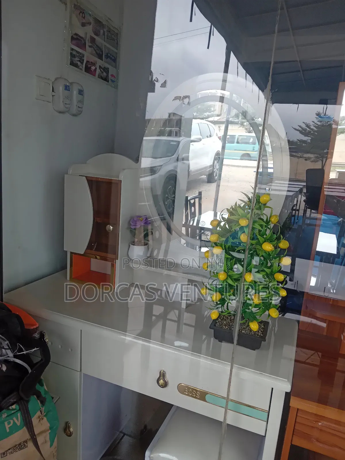 Mentee Dressing Mirror