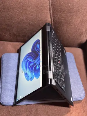 Laptop Lenovo ThinkPad X380 Yoga 8GB Intel Core I7 SSD 512GB