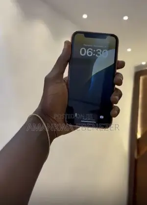 New Apple iPhone 11 128 GB Red