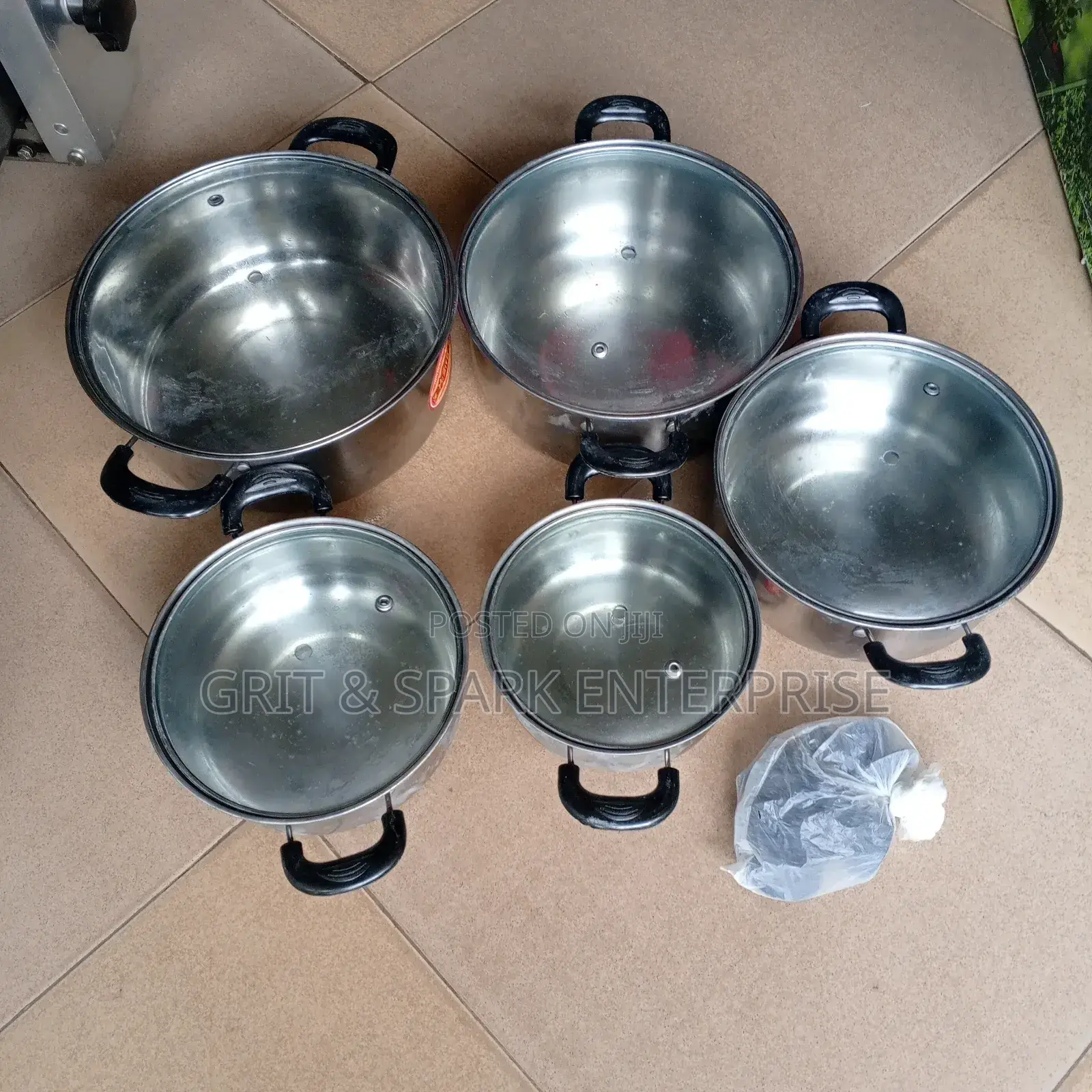 Brand New 5 PCS Stainless Yosite Stock Pots(Pls Read Below)