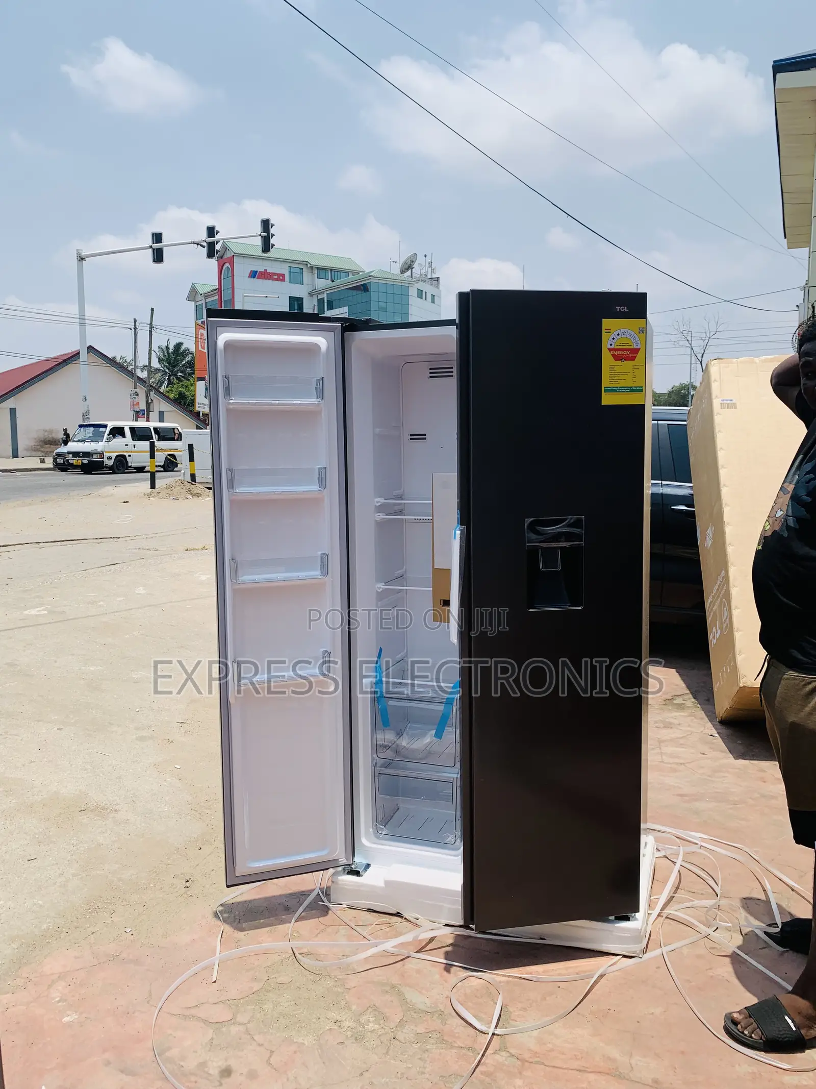 Spectacular Performance TCL P575sbgwd—439l Fridge Side by Side