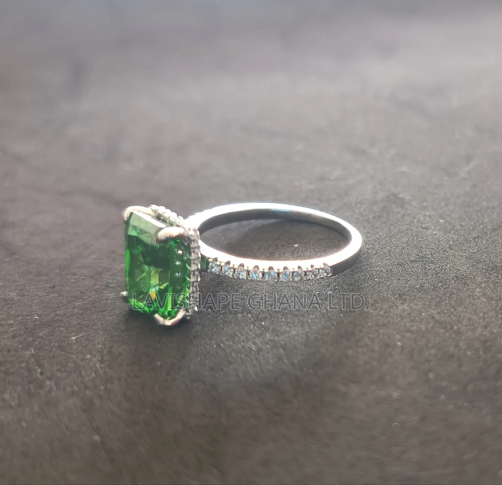 Ring Silver 925 With Big Green Zircon