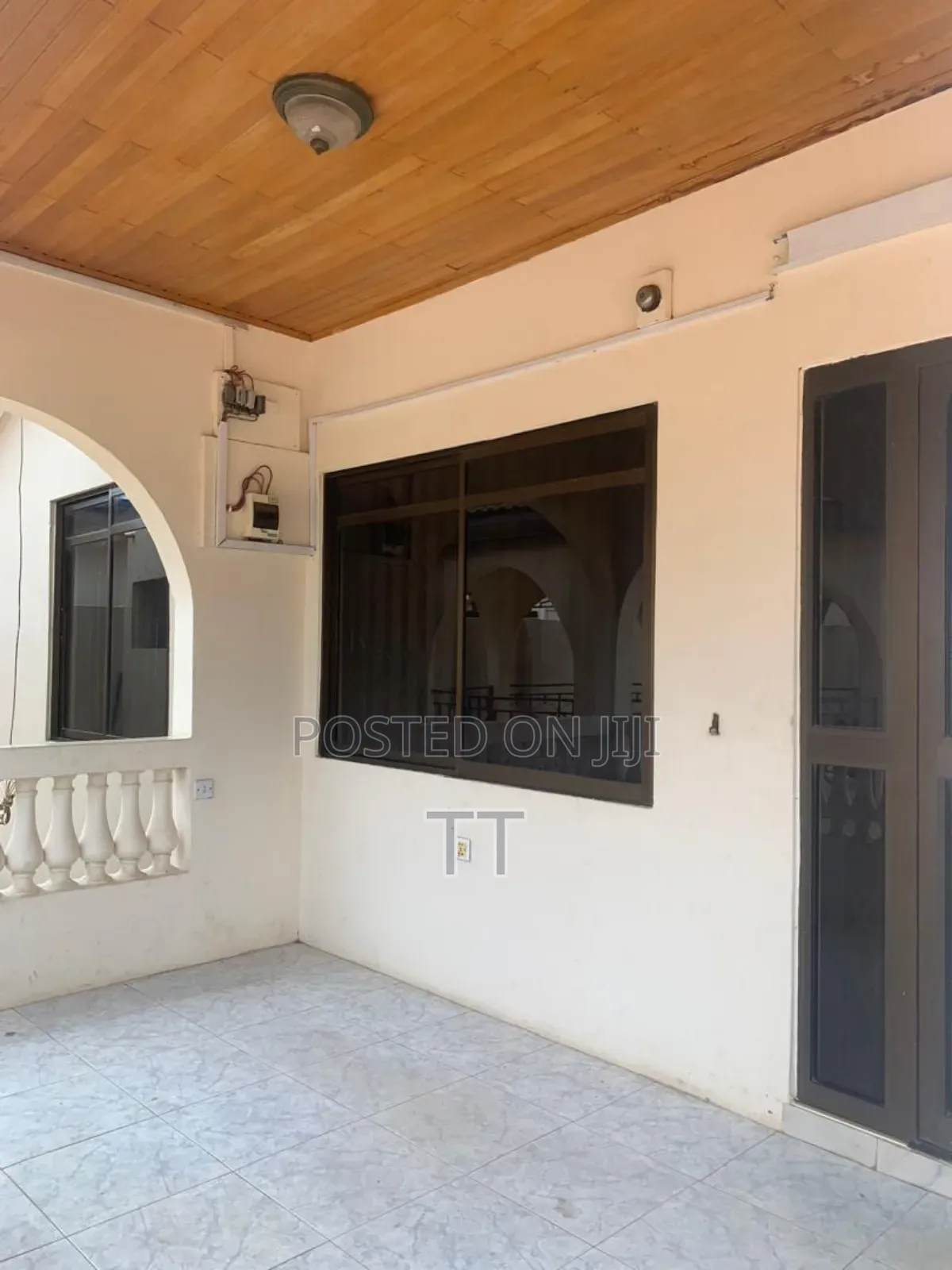 5bdrm House in Teshie Grada Estate for rent