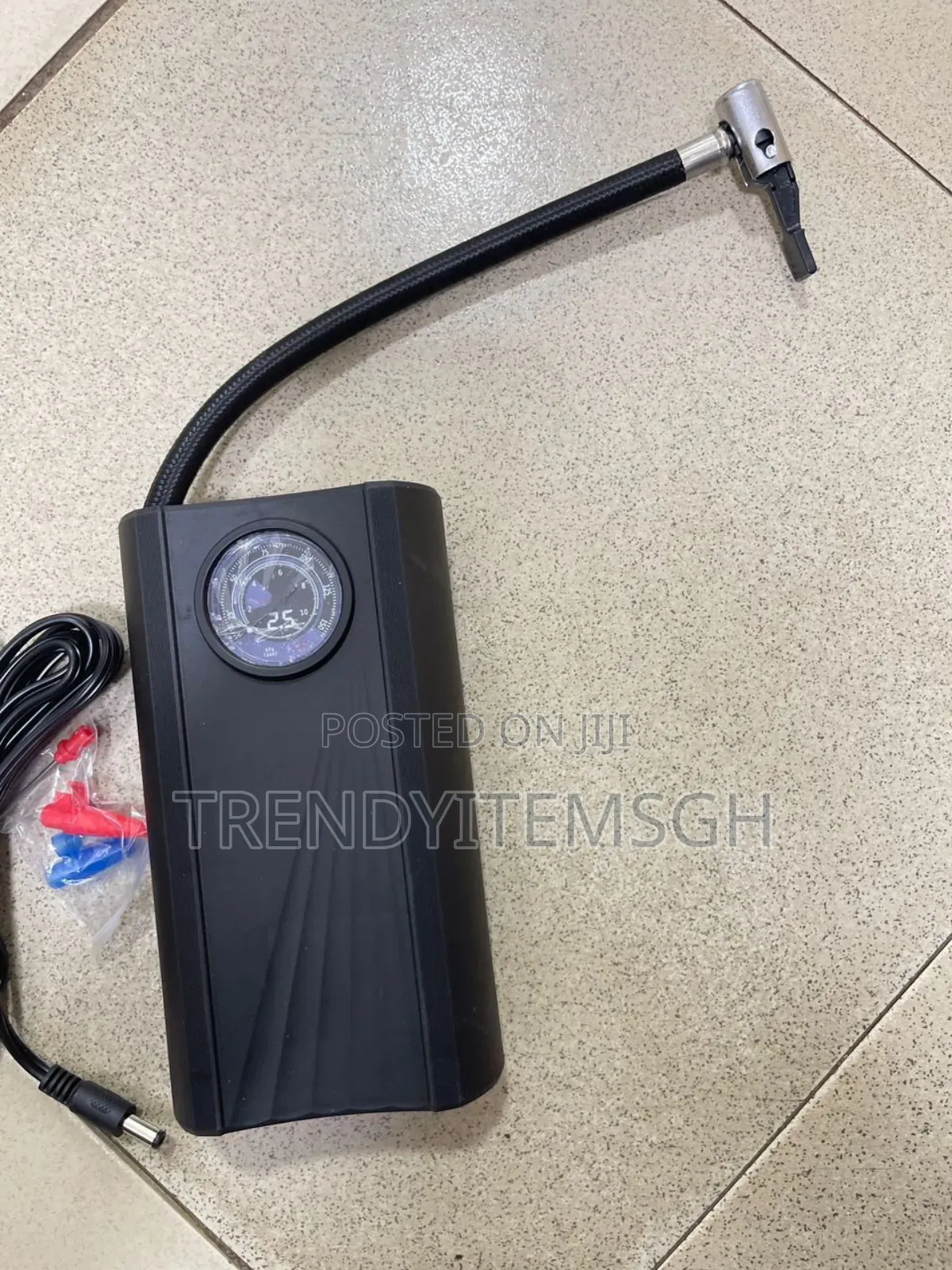 Portable 12v Car Tire Inflation Air Compressor Pump With Digital Guage