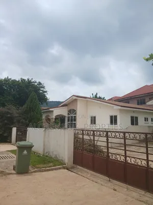 3bdrm Maisonette in Oyarifa for rent