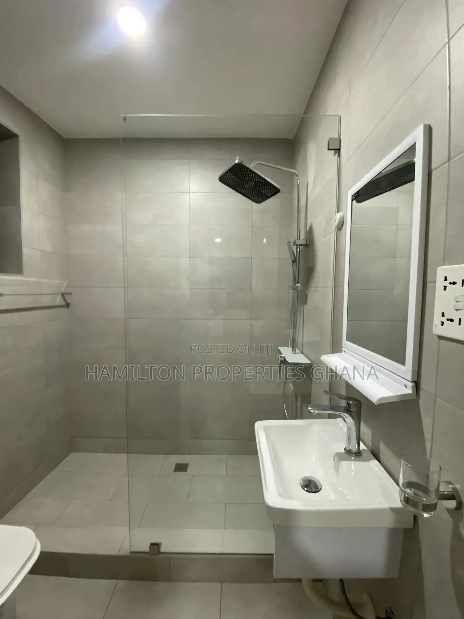 2bdrm Apartment in East Legon for rent