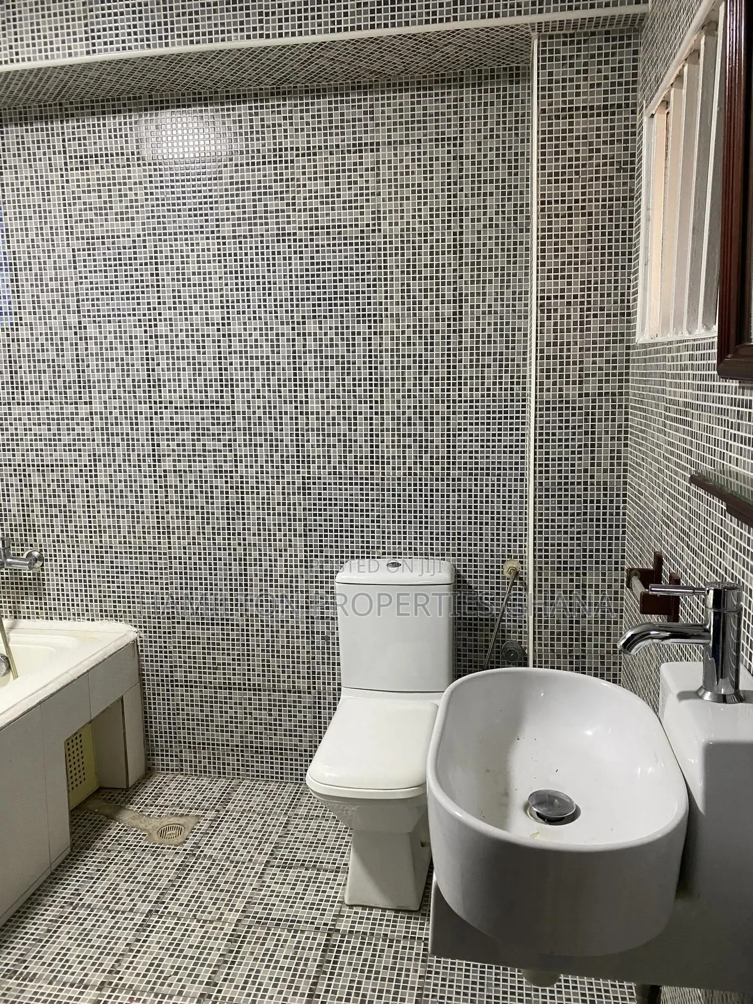 Furnished 3bdrm Apartment in East Legon for rent