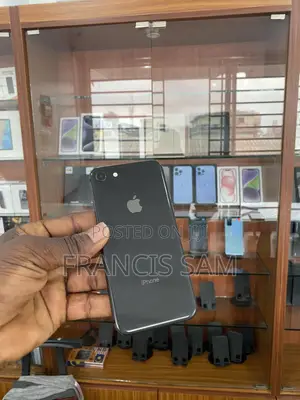 Apple iPhone 8 64 GB Black