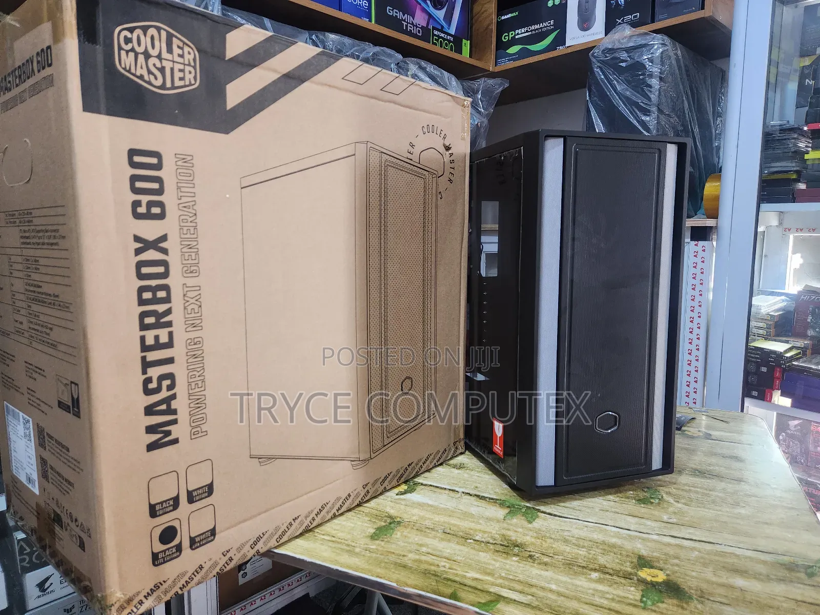 Cooler Master Masterbox 600 Mid-Tower E-Atx Airflow Case