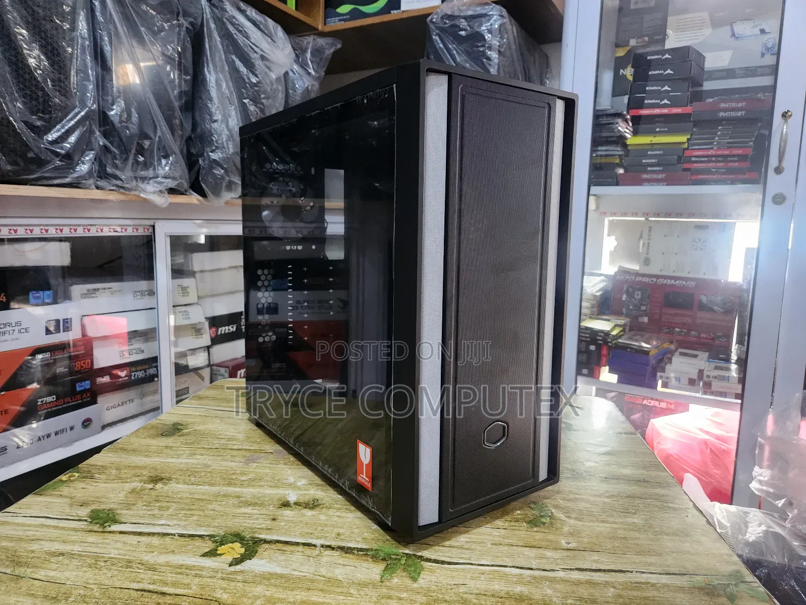 Cooler Master Masterbox 600 Mid-Tower E-Atx Airflow Case
