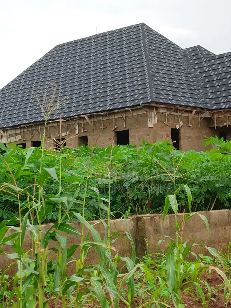 Simply Design and Attractive Shingle Roofing Tiles