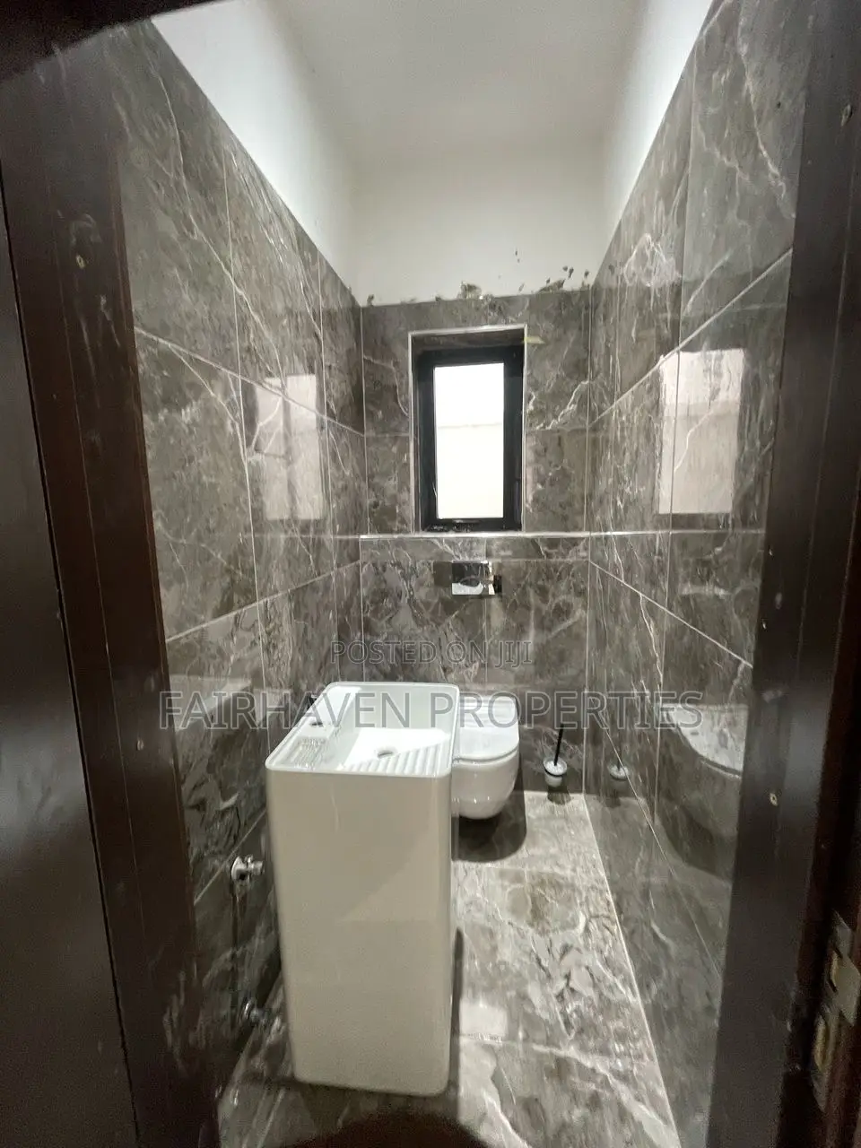 4bdrm House in Fairhaven Properties, Ashaley Botwe for sale