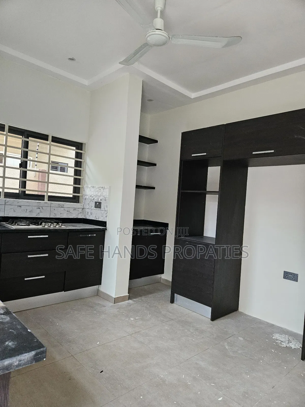 4bdrm House in Oyarifa, Accra Metropolitan for sale