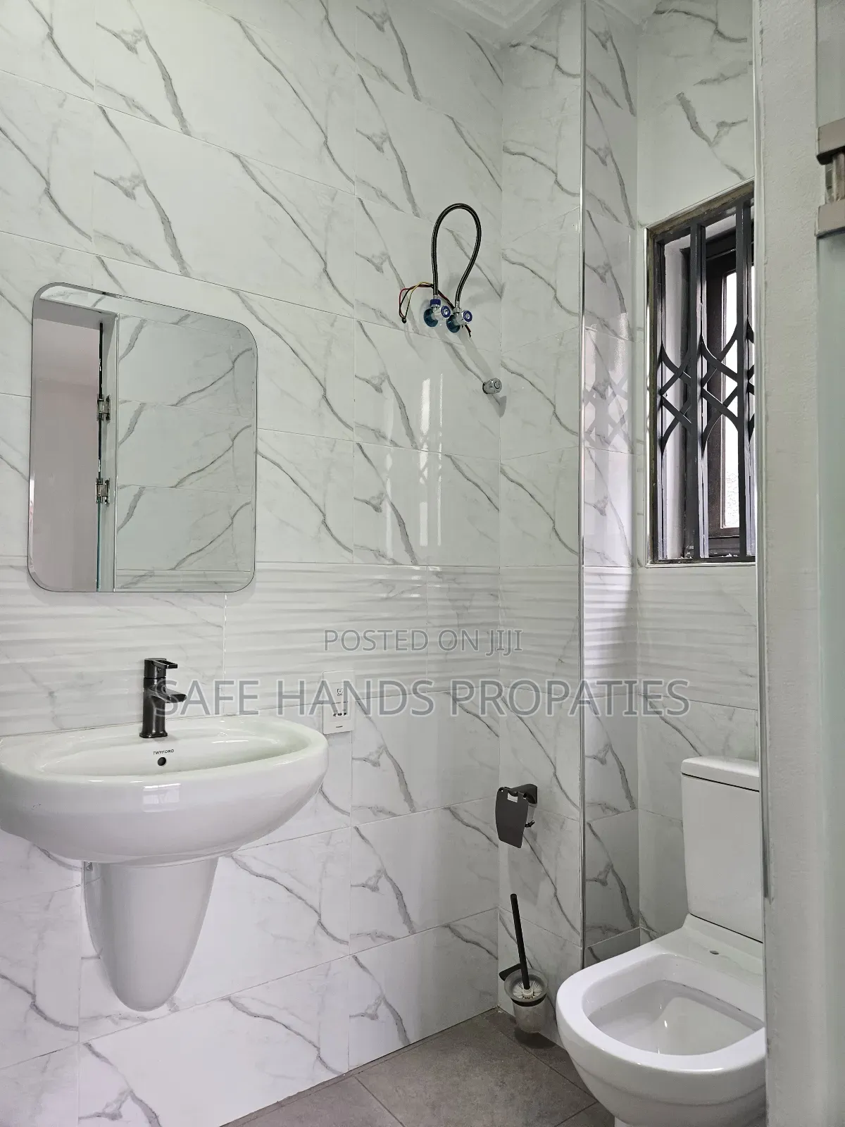 4bdrm House in Oyarifa, Accra Metropolitan for sale