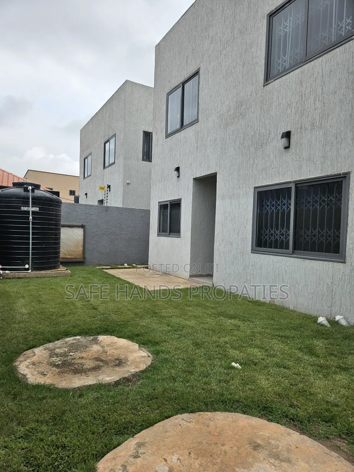 4bdrm House in Oyarifa, Accra Metropolitan for sale