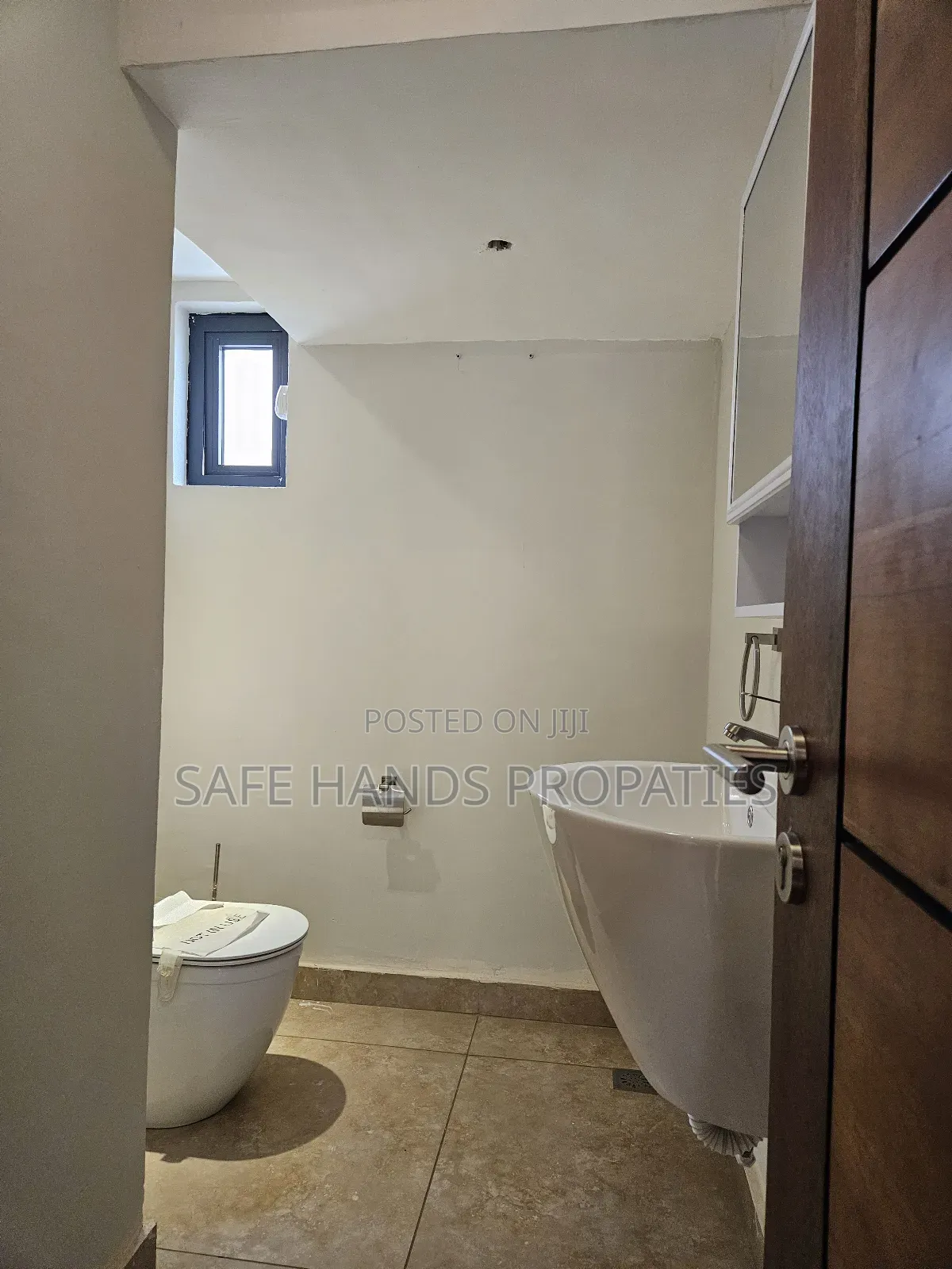 4bdrm House in Oyarifa, Accra Metropolitan for sale