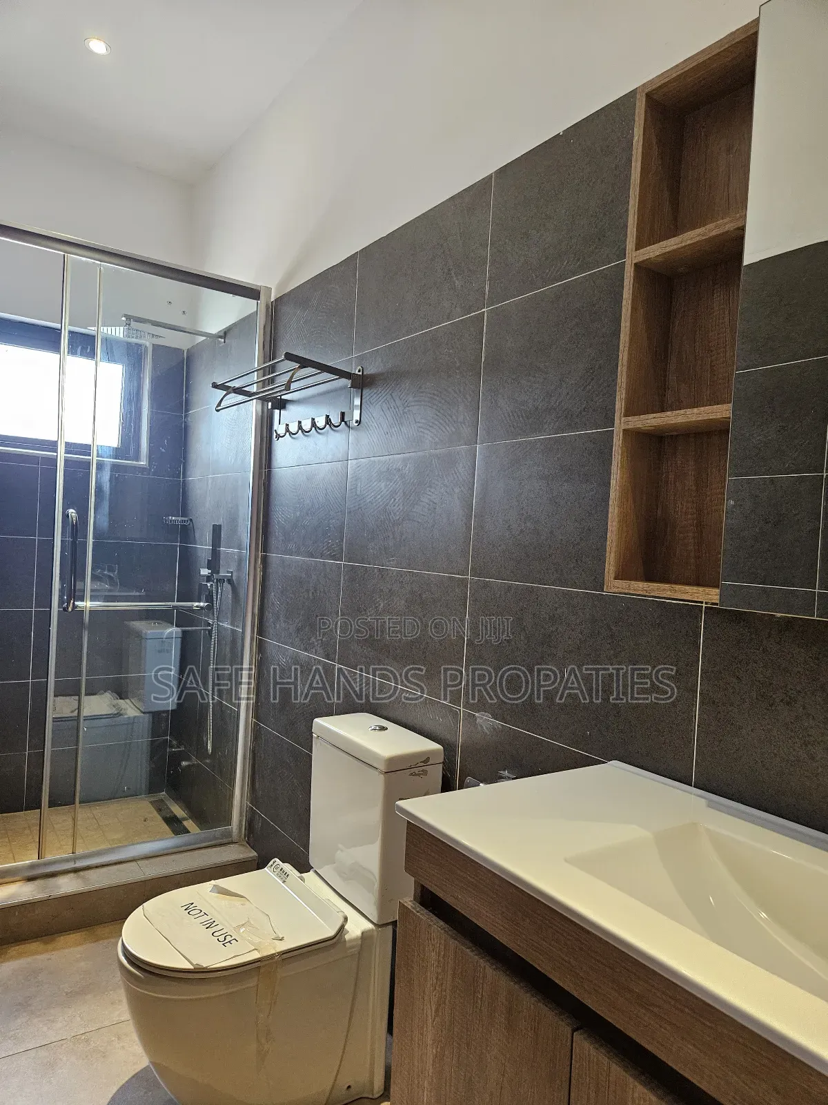 4bdrm House in Oyarifa, Accra Metropolitan for sale