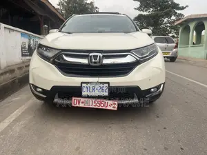 Honda CR-V Touring AWD 2018 White