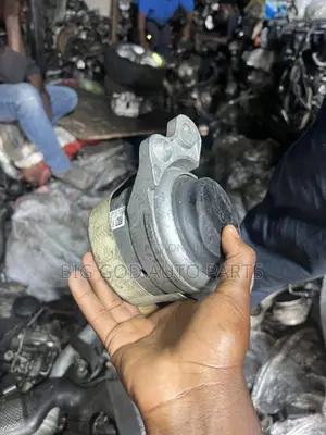 Mercedes Benz Engine Seat Available
