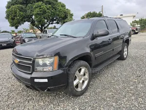 Chevrolet Suburban LS 2500 2012 Black
