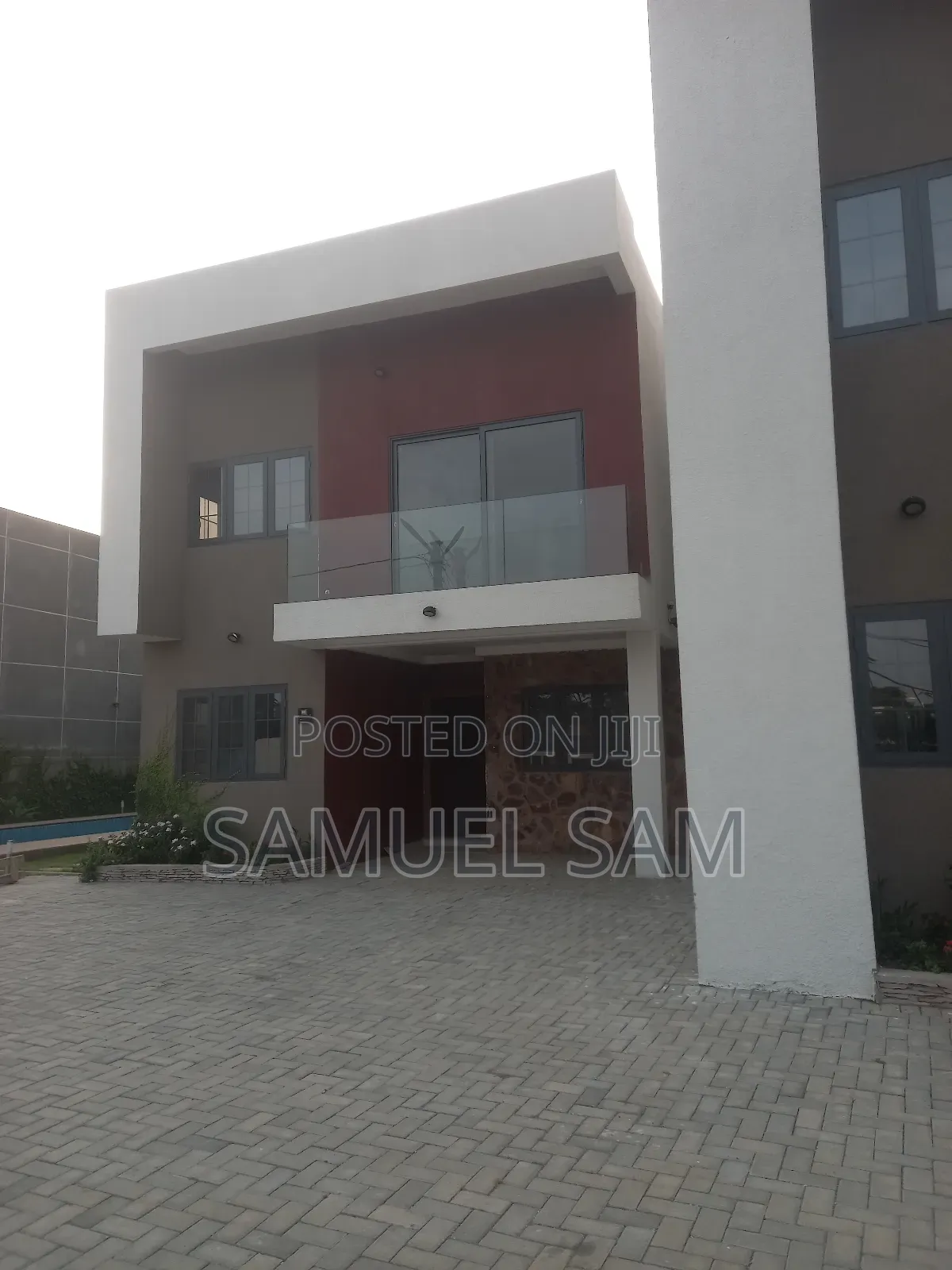 3bdrm Townhouse / Terrace in Tema Community 10 for rent