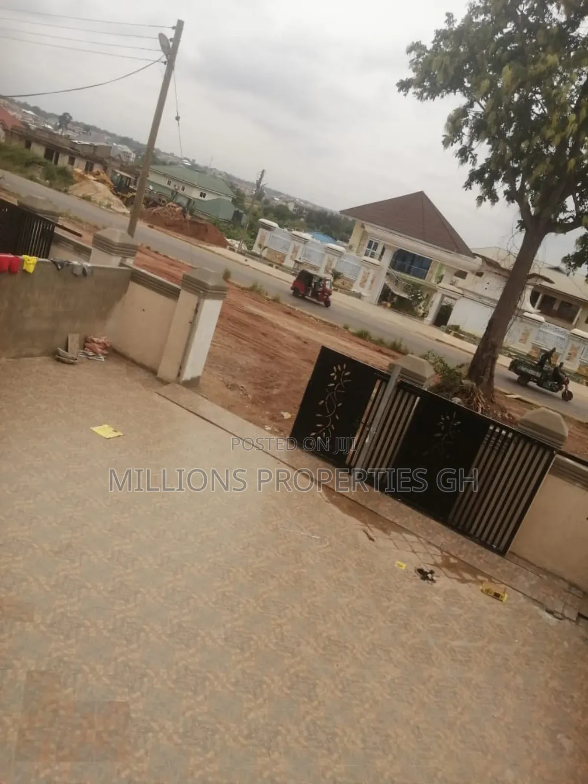4bdrm House in Millions Properties, Kumasi Metropolitan for sale