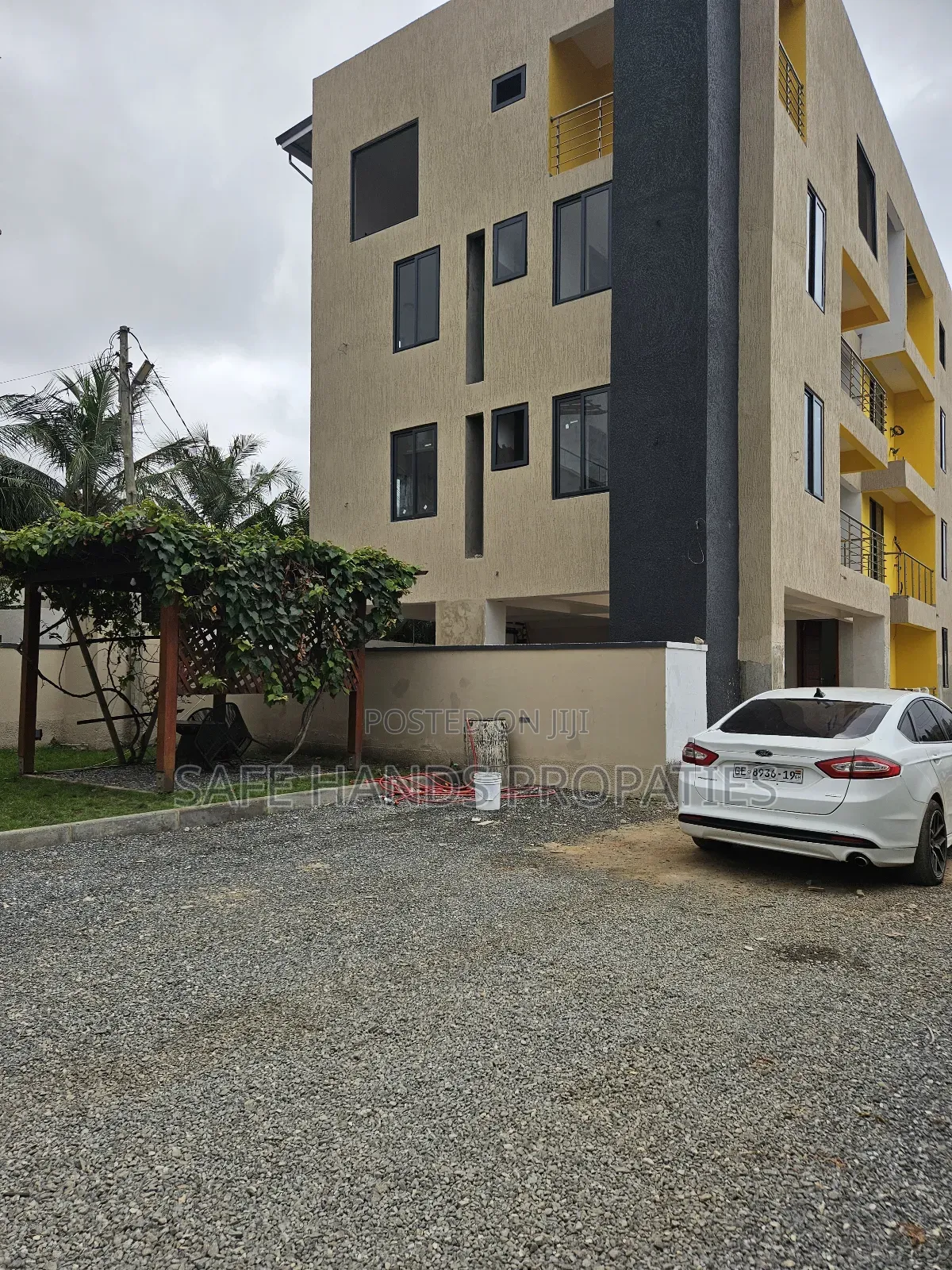 2bdrm House in Oyarifa Mangoes, Accra Metropolitan for sale