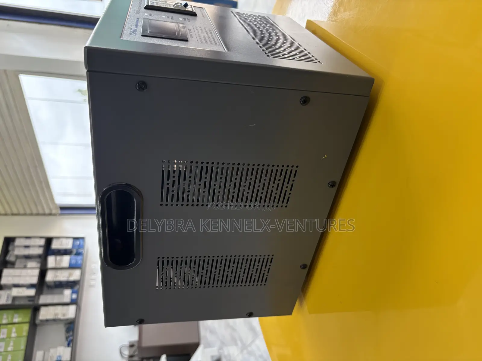 Automatic Ac Voltage Regulator